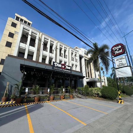 Bliss Hotel San Fernando Pampanga City Exteriör bild