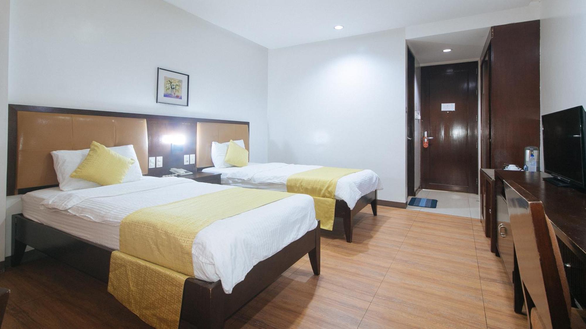 Bliss Hotel San Fernando Pampanga City Exteriör bild