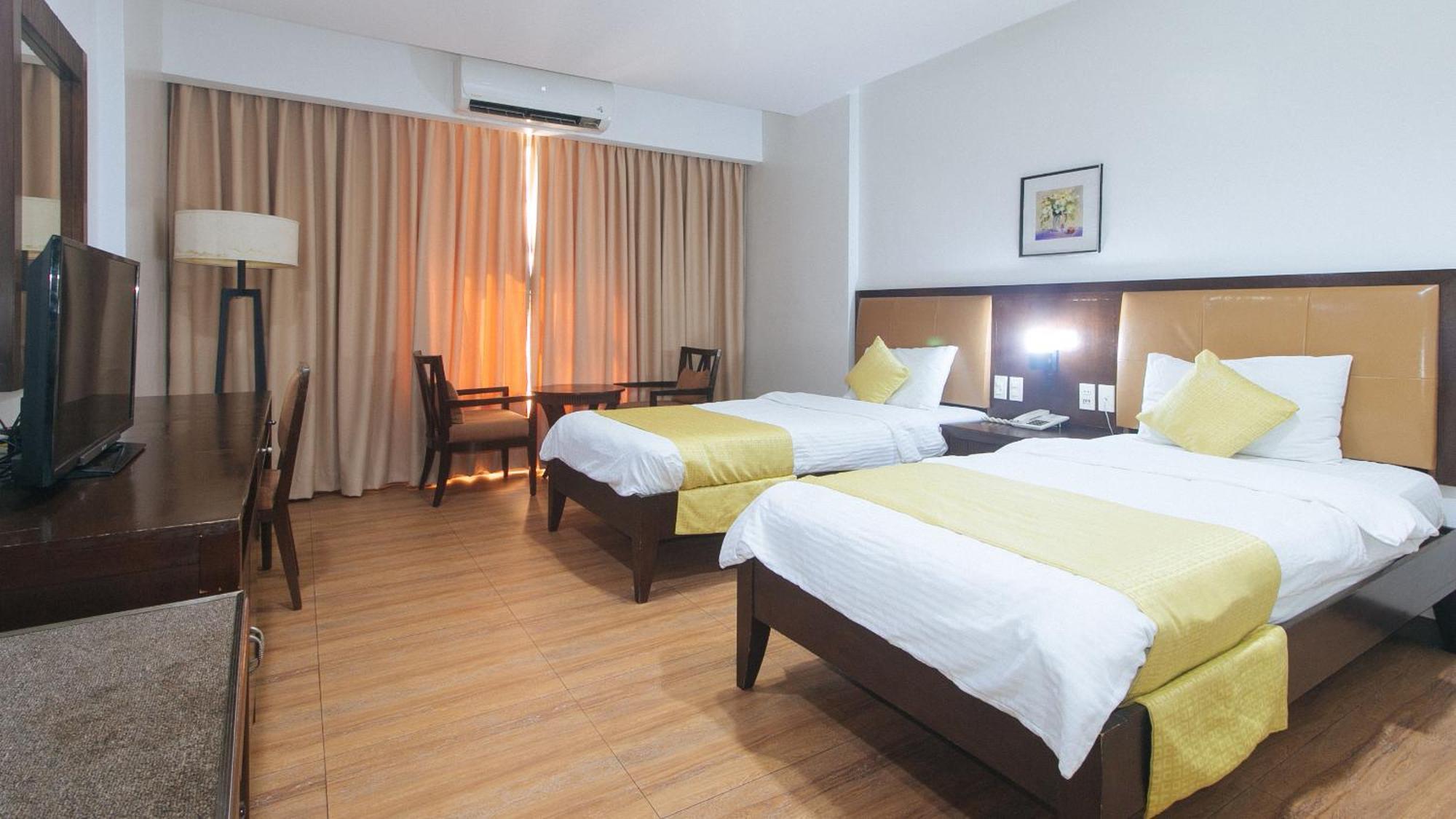 Bliss Hotel San Fernando Pampanga City Exteriör bild